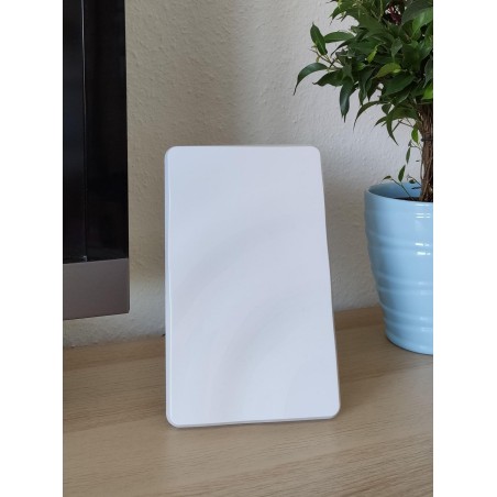 "Maximum DA-2200 Indoor UHF Antenna - Enhance Your TV Viewing Experience - 18843"